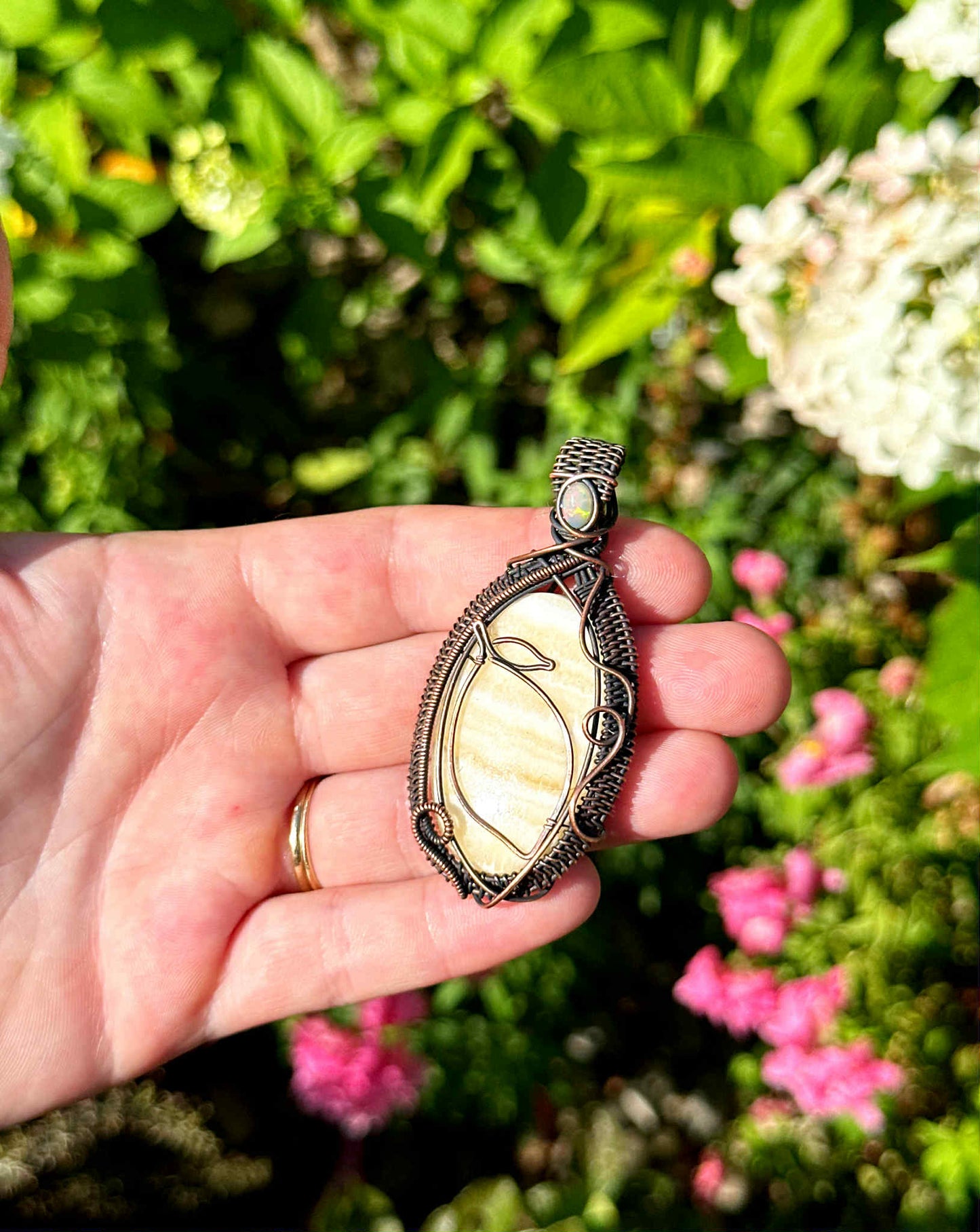 Lemon Yellow Lace Onyx Crystal Copper Pendant
