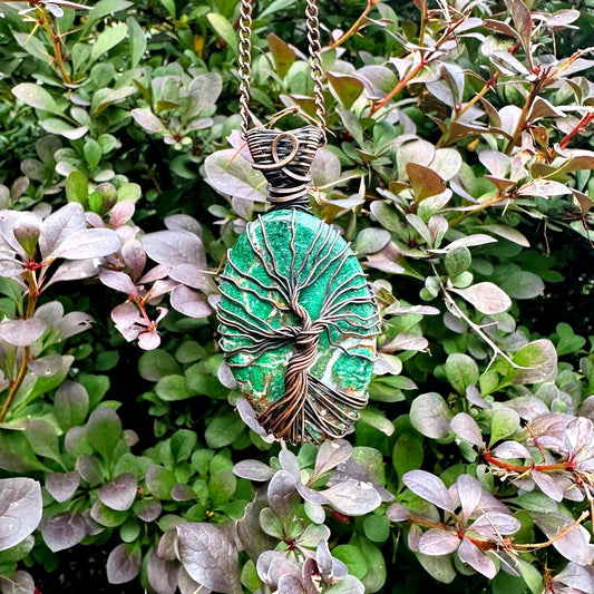 Tree of Life Green Serpentine Crystal Copper Pendant
