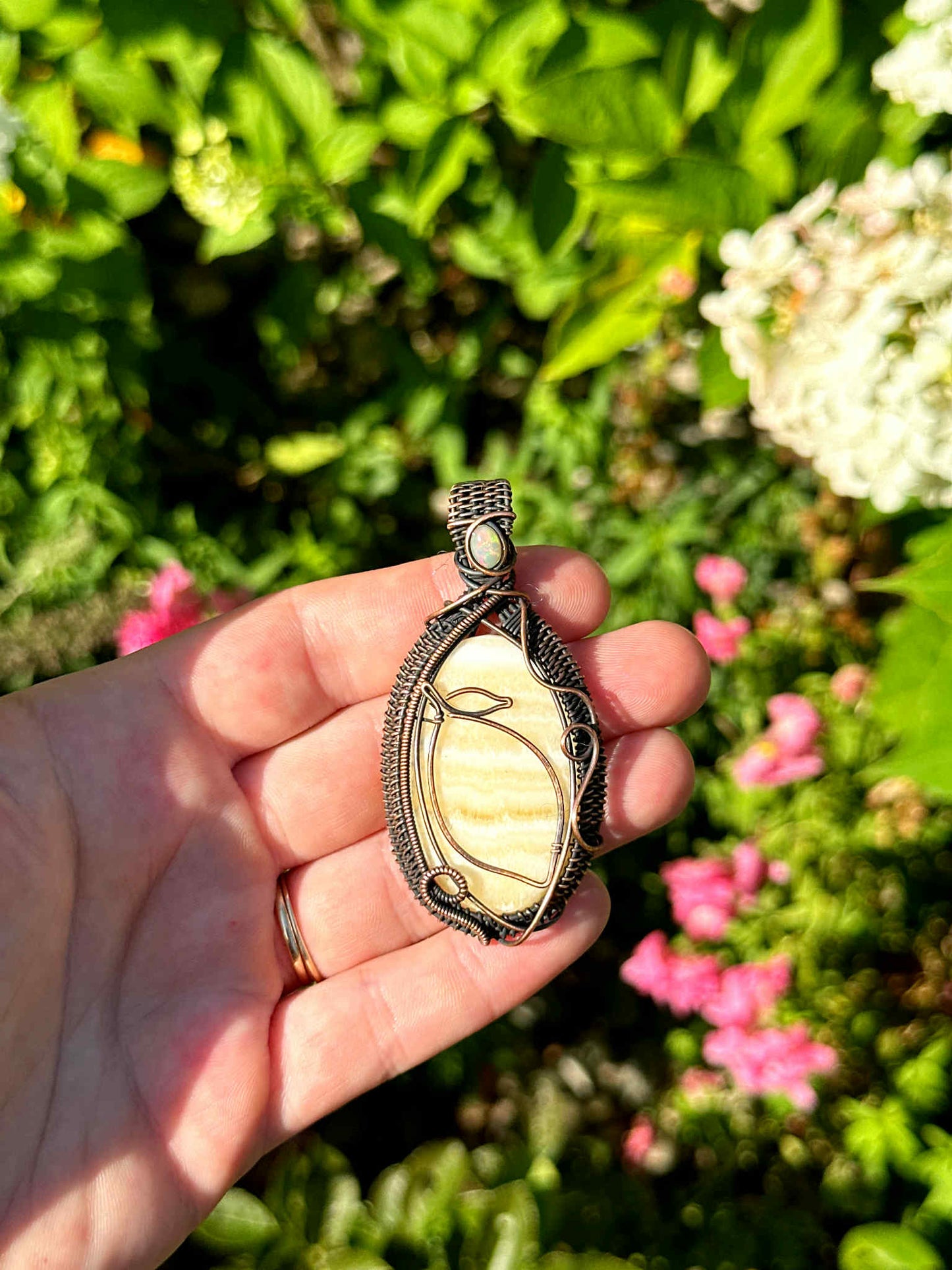 Lemon Yellow Lace Onyx Crystal Copper Pendant