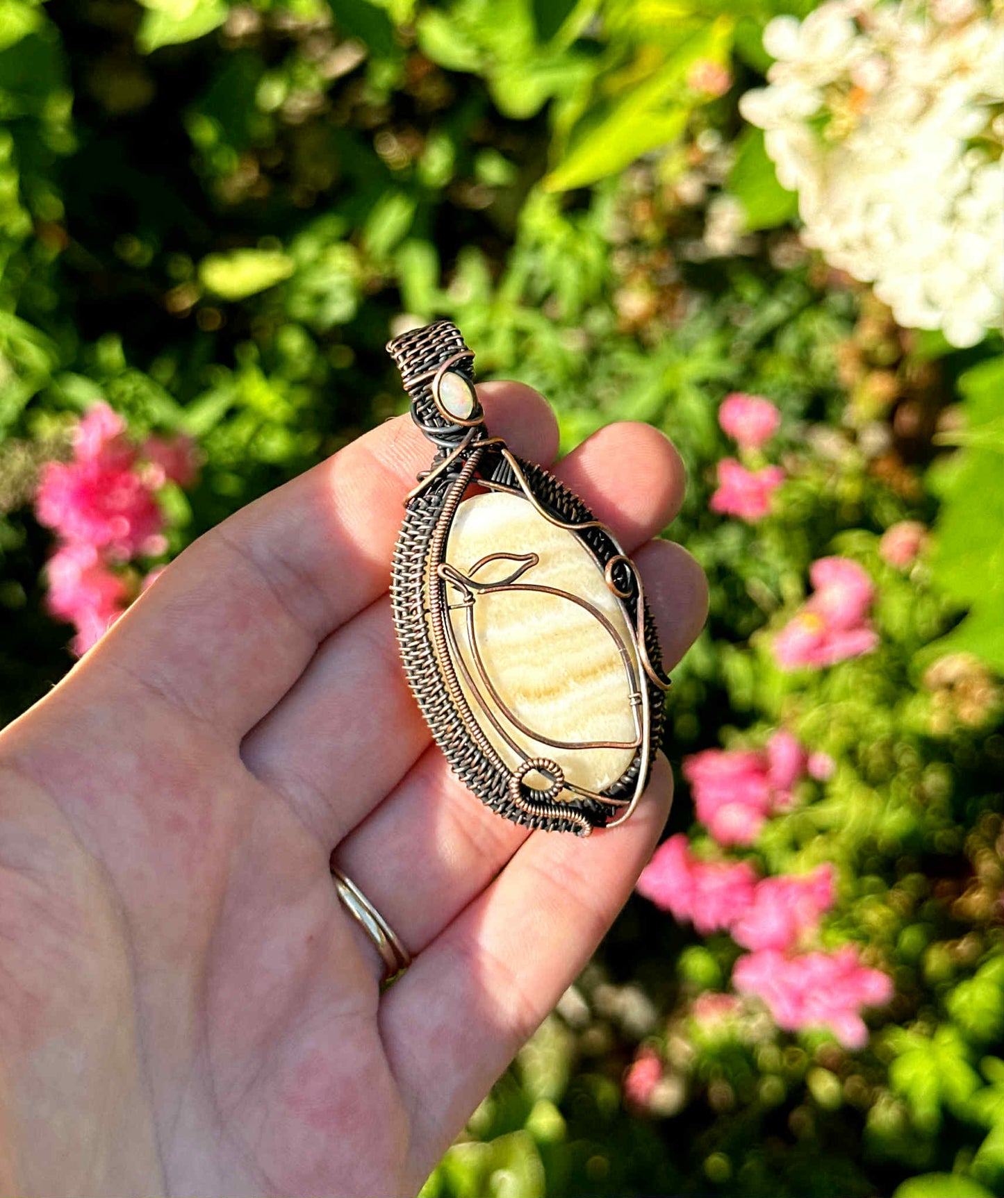 Lemon Yellow Lace Onyx Crystal Copper Pendant