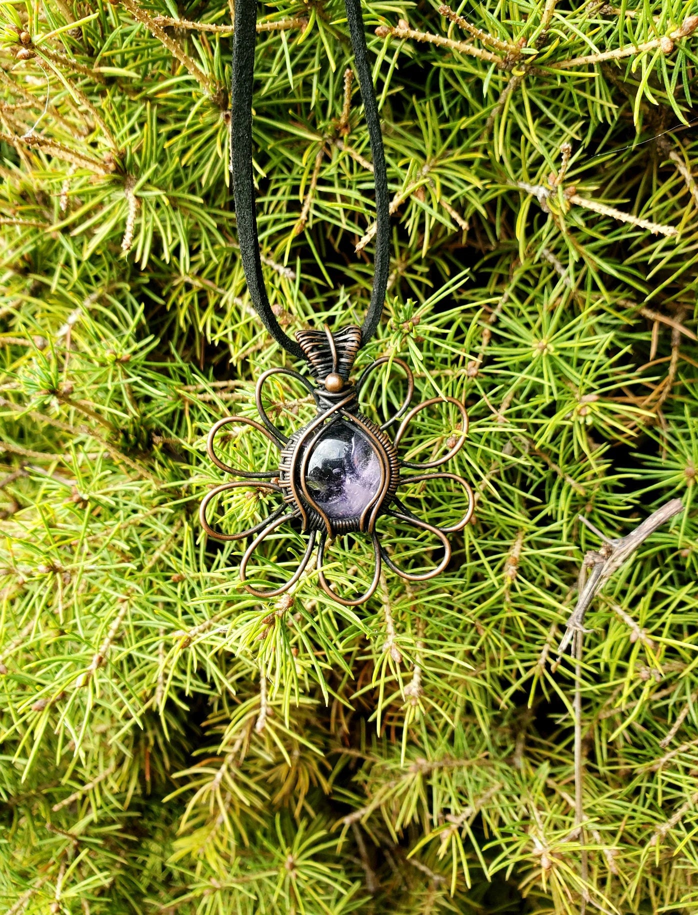 Daisy Amethyst Crystal Copper Pendant