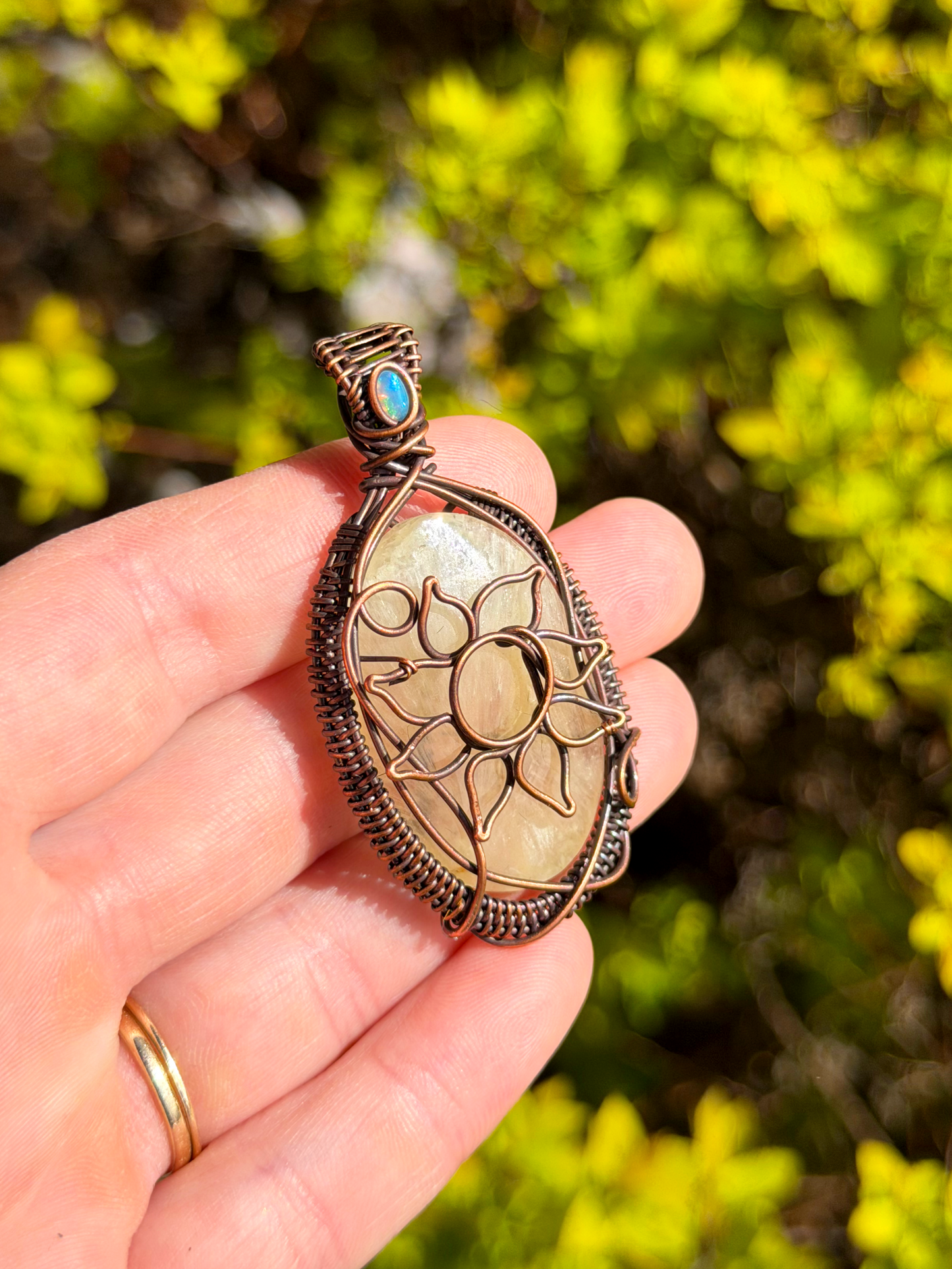 Sun Prehnite Crystal Copper Pendant