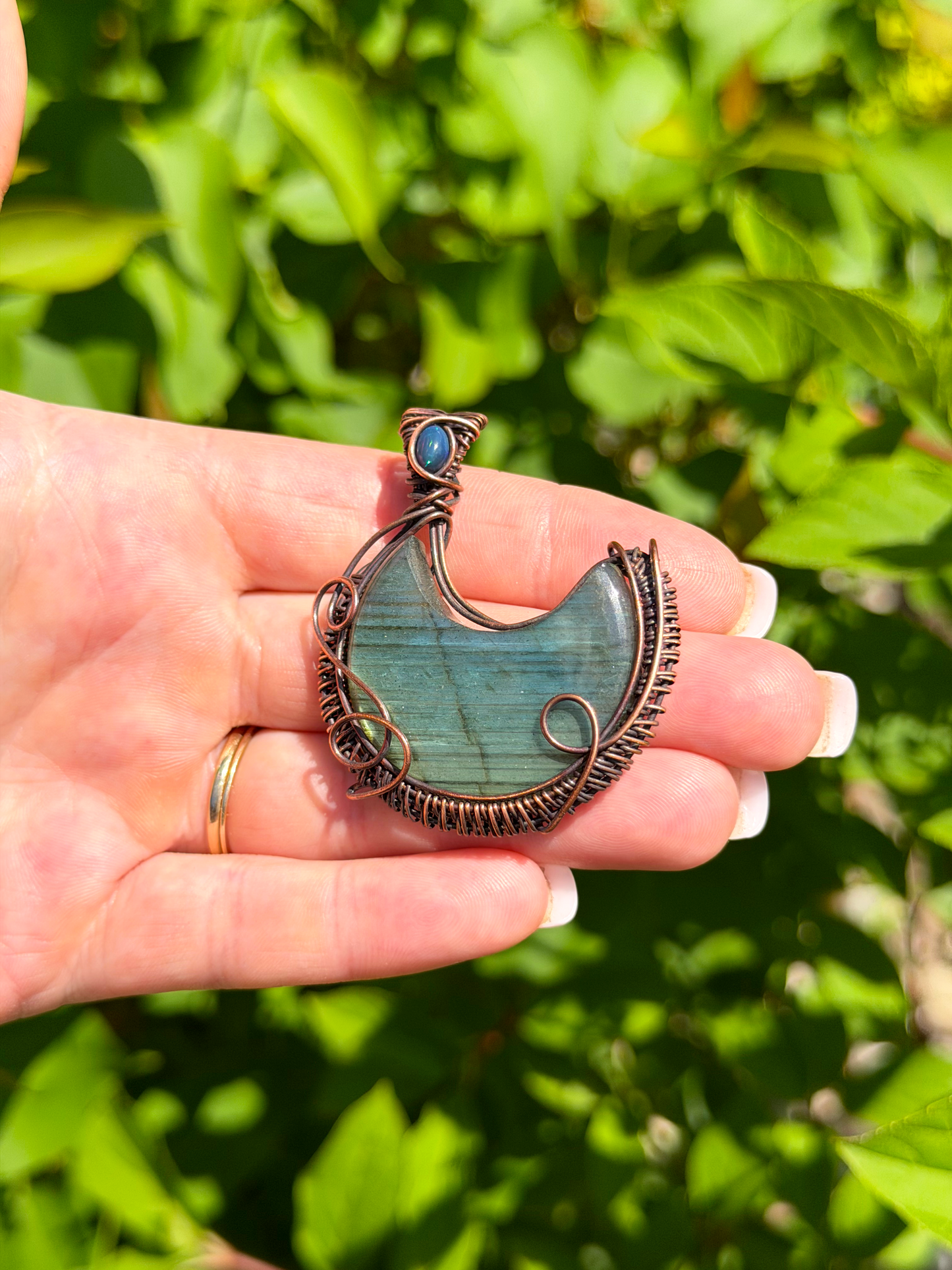 Crescent Moon Green Labradorite Crystal Copper Pendant